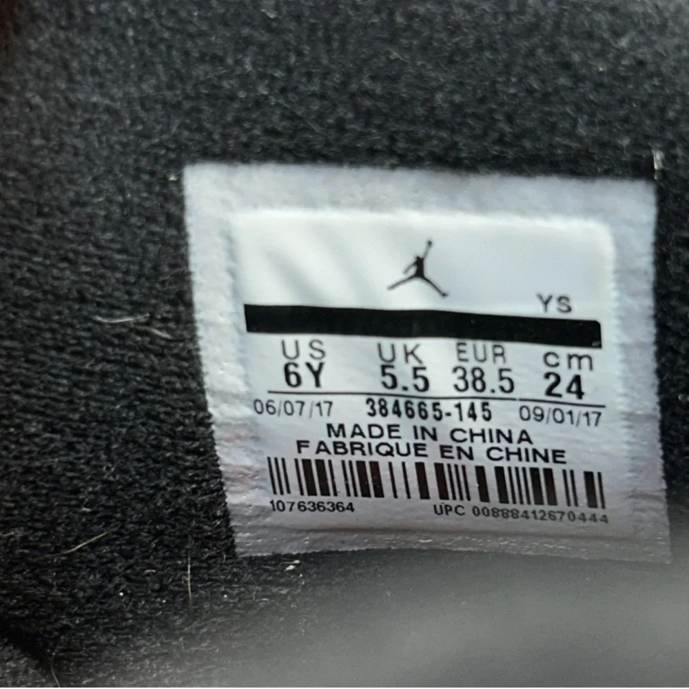 Nike Jordan 6 White and‎ Orange High-Top Sneakers